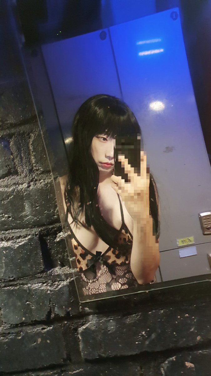 cls5766's tweet photo. 올만에 씨엔~근데 왜가슴나오냐;
#cnn224 #cd #시디 https://t.co/mAkxlPkpZd