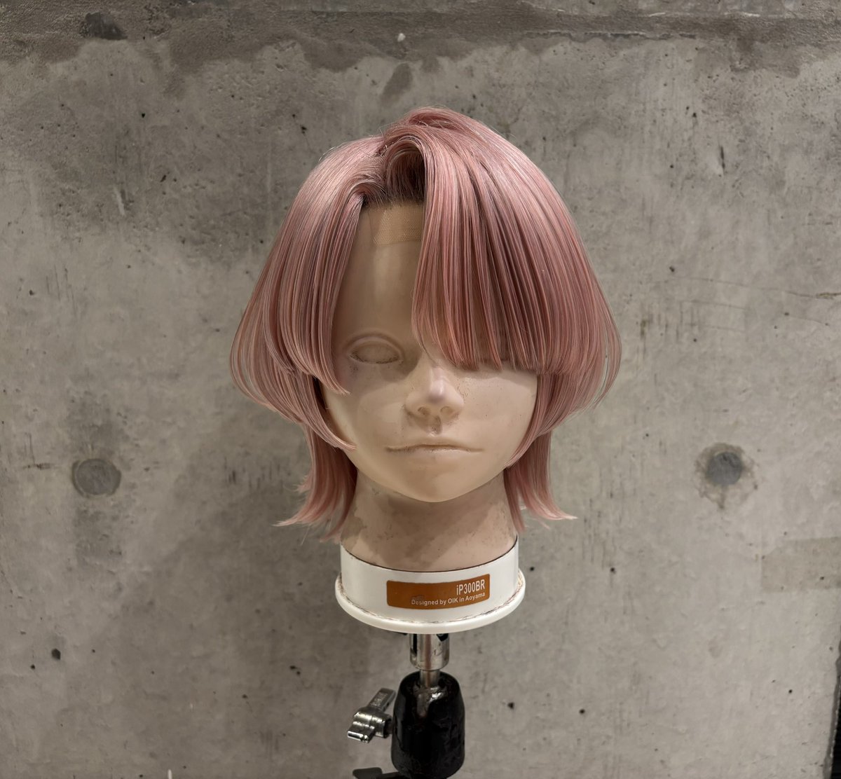 学園アイドルマスター 学マス 有村麻央 コスプレ衣装 ウィッグ 学園アイドルマスター 「有村 麻央」 カットラインを出しつつふんわり