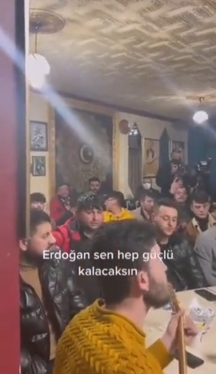 demirbey's tweet photo. Şişme montum yok 🥺 https://t.co/Kmd4prwYhg