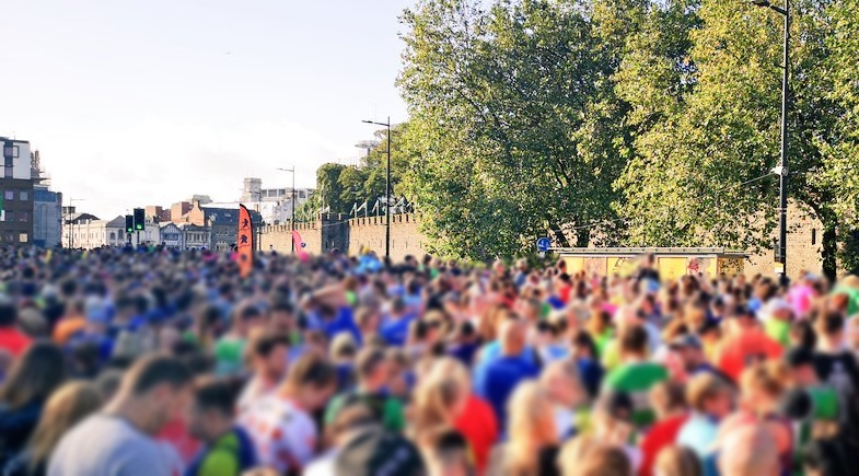 swpolice's tweet image. Massive good luck to everyone for the @CardiffHalf this weekend! 👏 

⚠️ Please take the opportunity to plan ahead if you’re coming to Cardiff to run or watch.

There’s also a public transport guide available via the Half Marathon’s website 👉 cardiffhalfmarathon.co.uk/get-race-ready…

#RunTheDiff