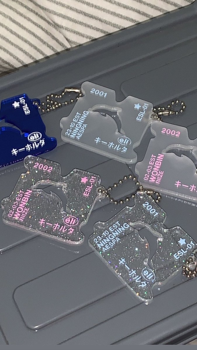 knnho_'s tweet photo. new product hehe 🐬
 *btw ini custom yaa https://t.co/Als5QyKKhl