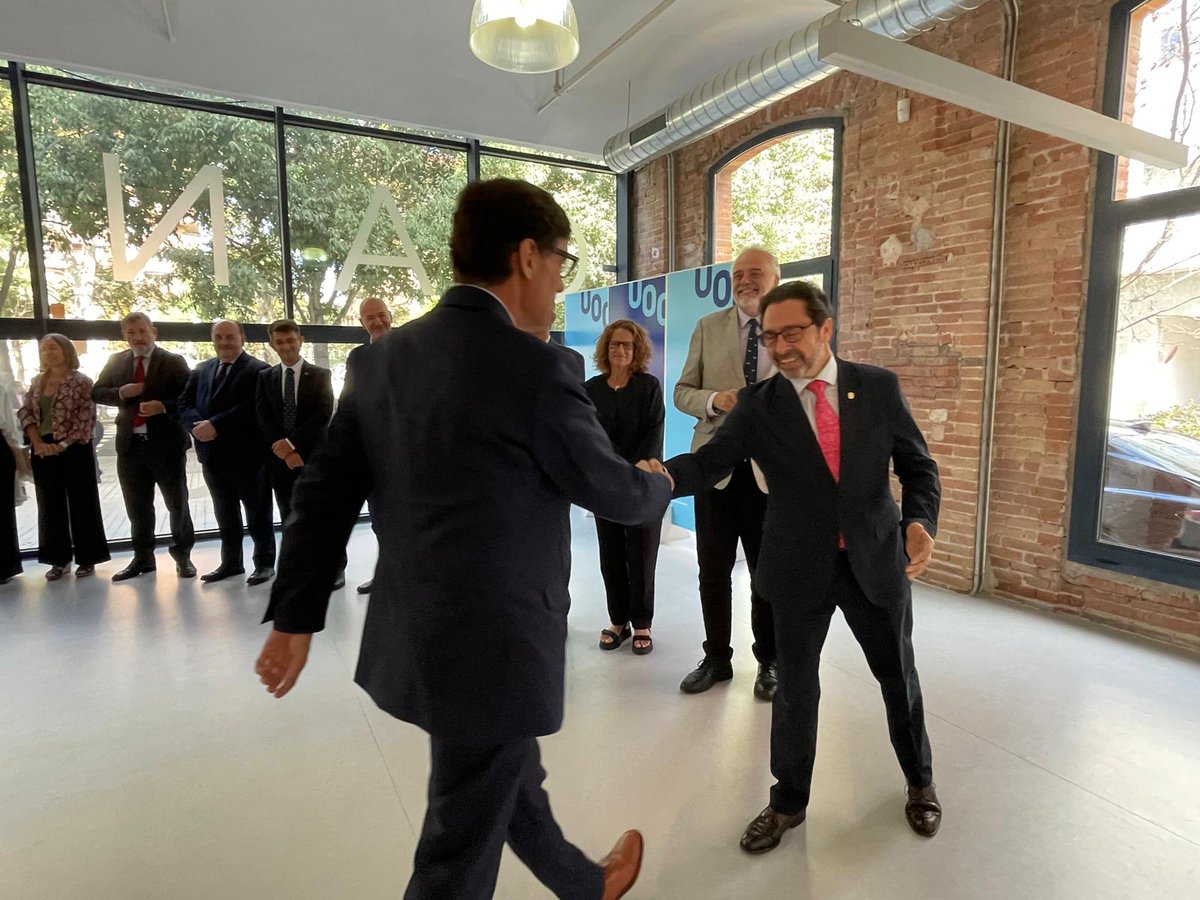 Rector Joan Guàrdia (@rectorub) on Twitter photo La inauguració de curs és un punt de trobada fantàstic que fa palesa la fortalesa i la cohesió del sistema universitari català.
Bon curs a tothom i felicitats a la <a href="/UOCuniversitat/">UOCuniversitat</a> per aquest acte i pels seus 30 anys. La inauguració de curs és un punt de trobada fantàstic que fa palesa la fortalesa i la cohesió del sistema universitari català.
Bon curs a tothom i felicitats a la <a href="/UOCuniversitat/">UOCuniversitat</a> per aquest acte i pels seus 30 anys.