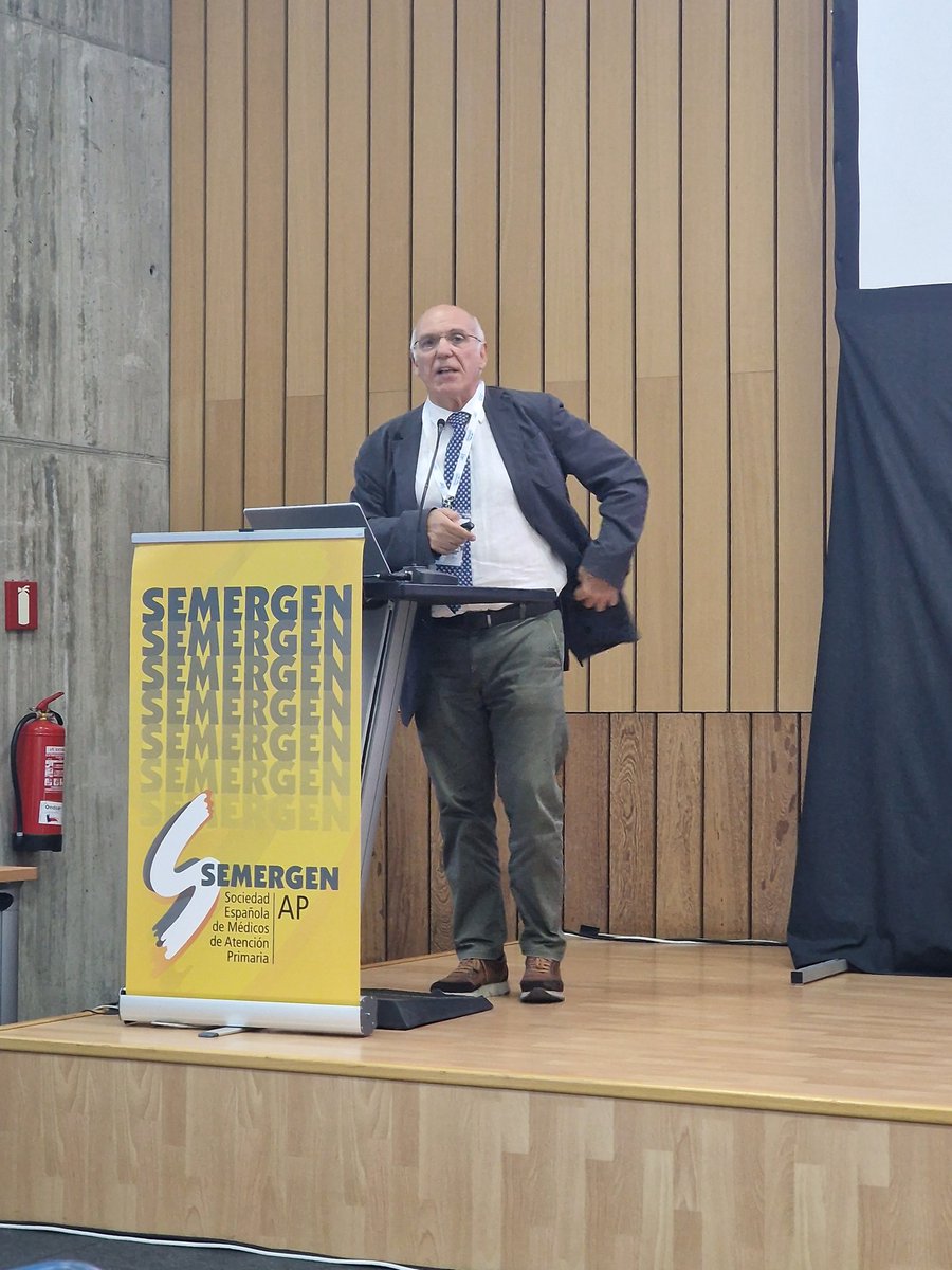 SergioCinza's tweet photo. Dr Marrugat. Qué aportan GWAS a los datos clínicos para estudiar el riesgo cardiovascular #IBERICAN y #CORDELIA en #SEMERGEN24 https://t.co/6c4Na5sUH4