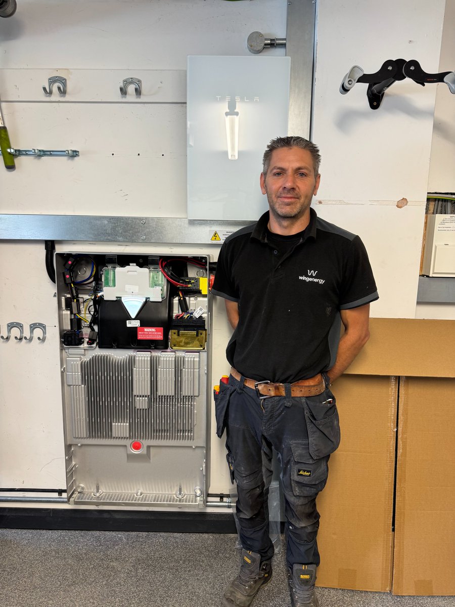 wingenergy's tweet image. Another week, another installation done! 🤝
- Capacity Power: Choose from 3.68 to 11.04 kilowatt(kW) options to match your needs.
- Sleek Design: Fits perfectly into your home with a compact footprint.
#Tesla #Powerwall #RenewableEnergy #HomeEnergy #Sustainability