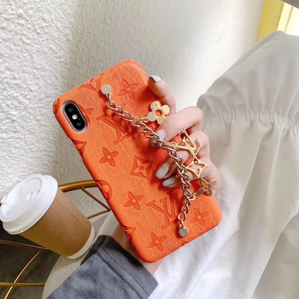 hakkaesthete's tweet image. 🐻[REKOMENDASI CASE HP]🐻
Definisi cute + elegant jadi satu sih ini.  Ah nunggu apa lagi buruan check out sebelum sold😫❤️

🔗Link 
➡️ s.shopee.co.id/5fWSDZPqQv

#CasingHP #Case #Iphone #Android #Rekomendasi #Shopee