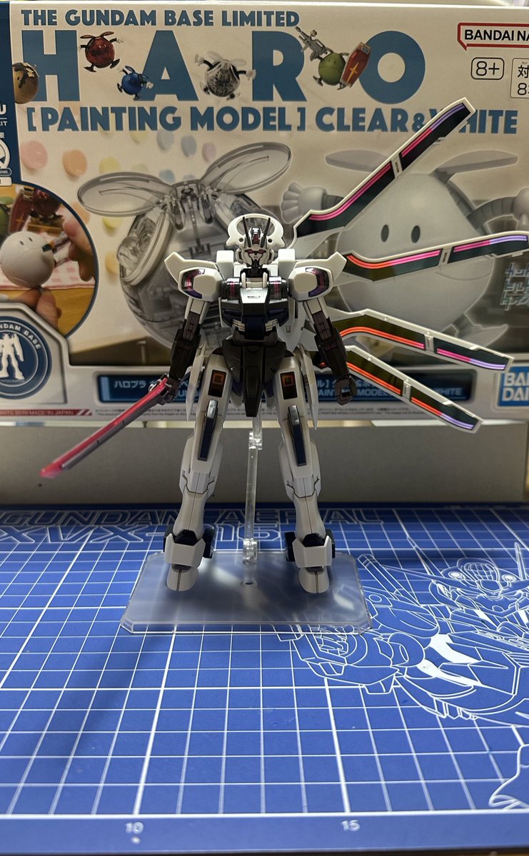 manatu918's tweet photo. シュバルゼッテ
顔の3本線がちょび髭にしか見えない https://t.co/0VT85bYgev