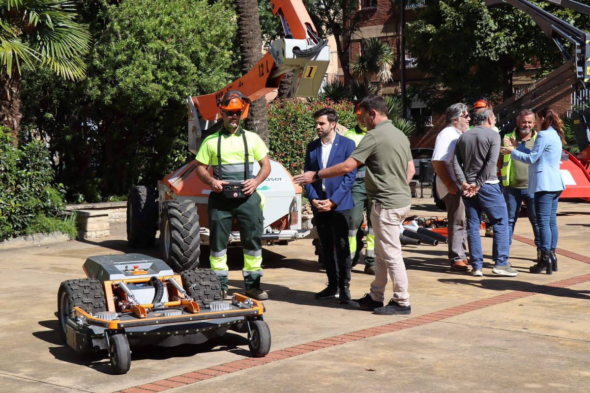 🌳L’Ajuntament inicia el contracte de poda d’arbrat més important que ha fet mai.

ℹ️ Llegeix més aquí: reus.cat/noticia/lajunt…