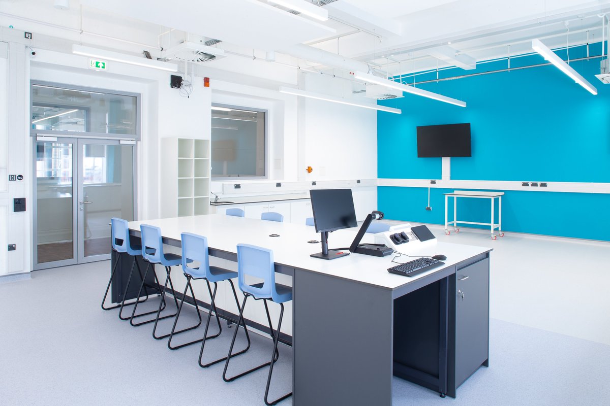 pmpconsultants's tweet image. Last week marked the official opening of Aston Uni’s new £3.3m pharmacy labs!

PMP acted as QS, alongside @BroadwayMalyan  and @InterclassGroup to provide cutting-edge, inclusive facilities for graduate and post-graduate students.

Photo Credit: Interclass