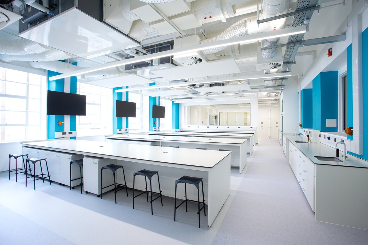 pmpconsultants's tweet image. Last week marked the official opening of Aston Uni’s new £3.3m pharmacy labs!

PMP acted as QS, alongside @BroadwayMalyan  and @InterclassGroup to provide cutting-edge, inclusive facilities for graduate and post-graduate students.

Photo Credit: Interclass