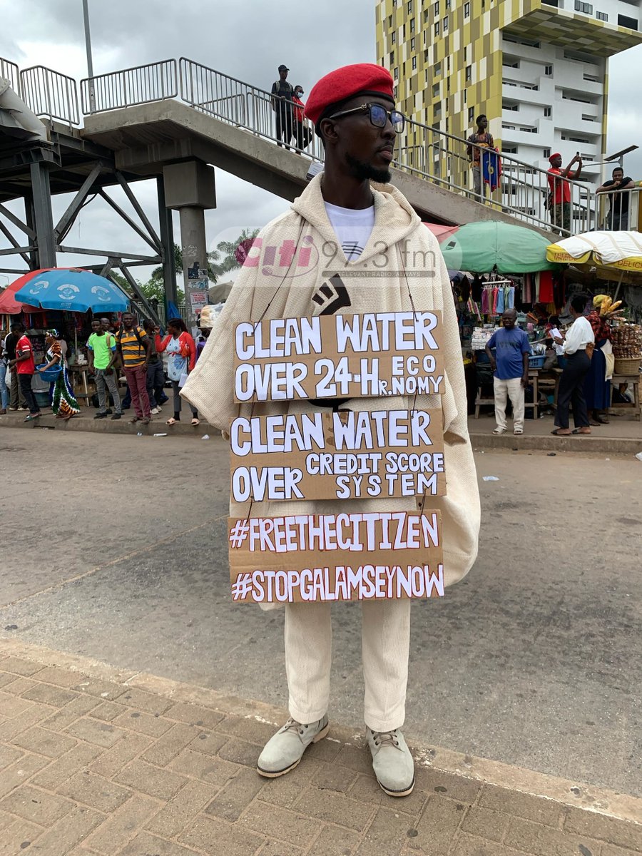 ‘Photo of the Day?’

A concerned citizen at the ongoing anti-galamsey protest.

#StopGalamseyNow #IStandAgainstGalamsey