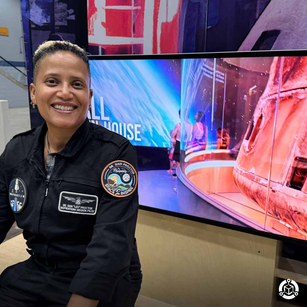 BridgewaterStdo's tweet image. Proof that you never know who you might meet at #ASTC! 🚀 

Artist, author, educator, and #astronaut Dr. Sian Proctor popped by our booth last weekend and chatted with our VP of Media and Technology, Brian Dressel. 

Just one of many inspirational moments from ASTC!