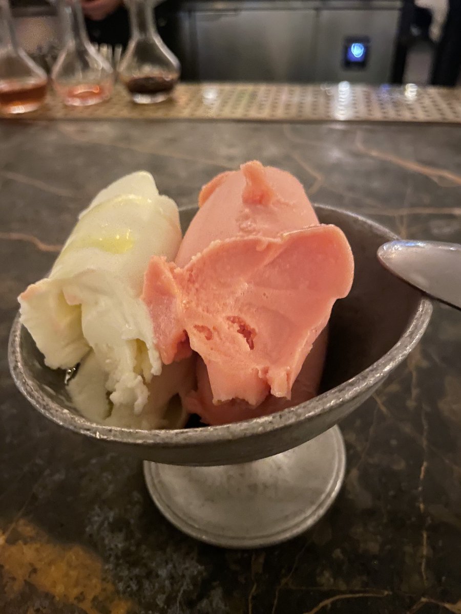 NeillRobb's tweet image. Mandarin and Olive Oil gelato!