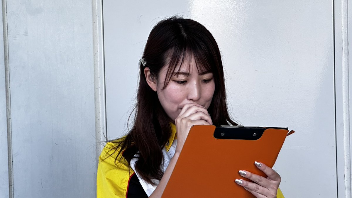 ZX_25R_Kyoto's tweet image. #ダンロップサーキットステーション 

朝比奈ちえみちゃん@chiemi_asahina 編

MCの声がサーキットでもちゃんと通って凄く聞き取りやすかった👍

初めて会ったけど、お互いにフォローしててワロタw
だからか、全然楽しく話せましたょ☺️

また、よろしくお願いします🙏

 #ダンロップ 
 #鈴鹿