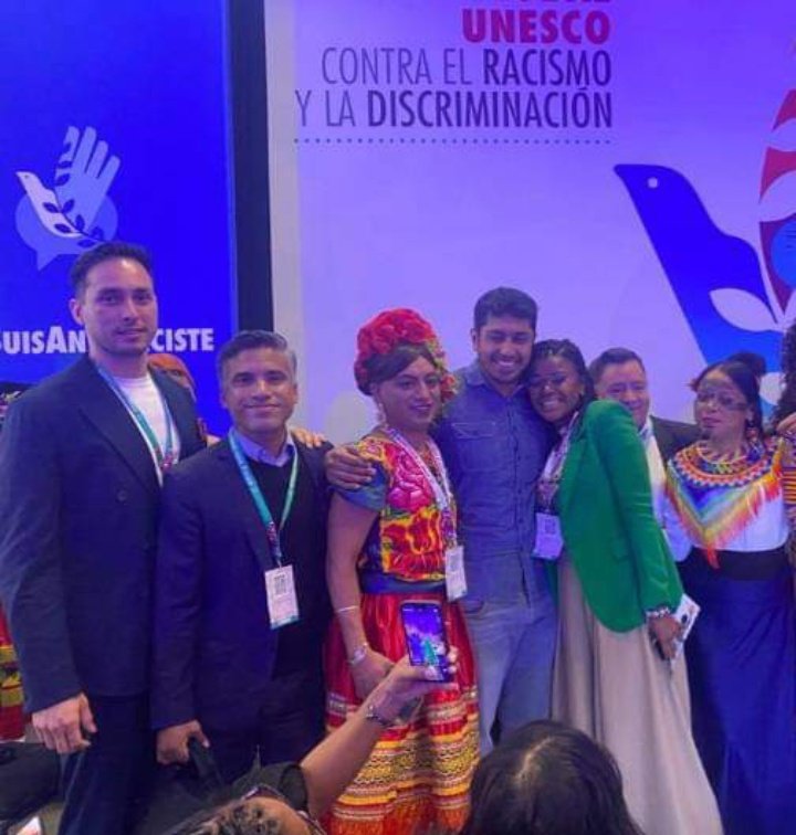 carlossaucedore's tweet photo. @CiroGomezL @TenochHuerta No sería la primera vez que una persona  MENTIROSA  difama a un actor.  @CiroGomezL @TenochHuerta   La comunidad LGBTTTIQ+   está contigo Tenoch.  Difamar a una persona  también es violencia.   #EstamoscontigoTenochHuerta https://t.co/kACszwvizO