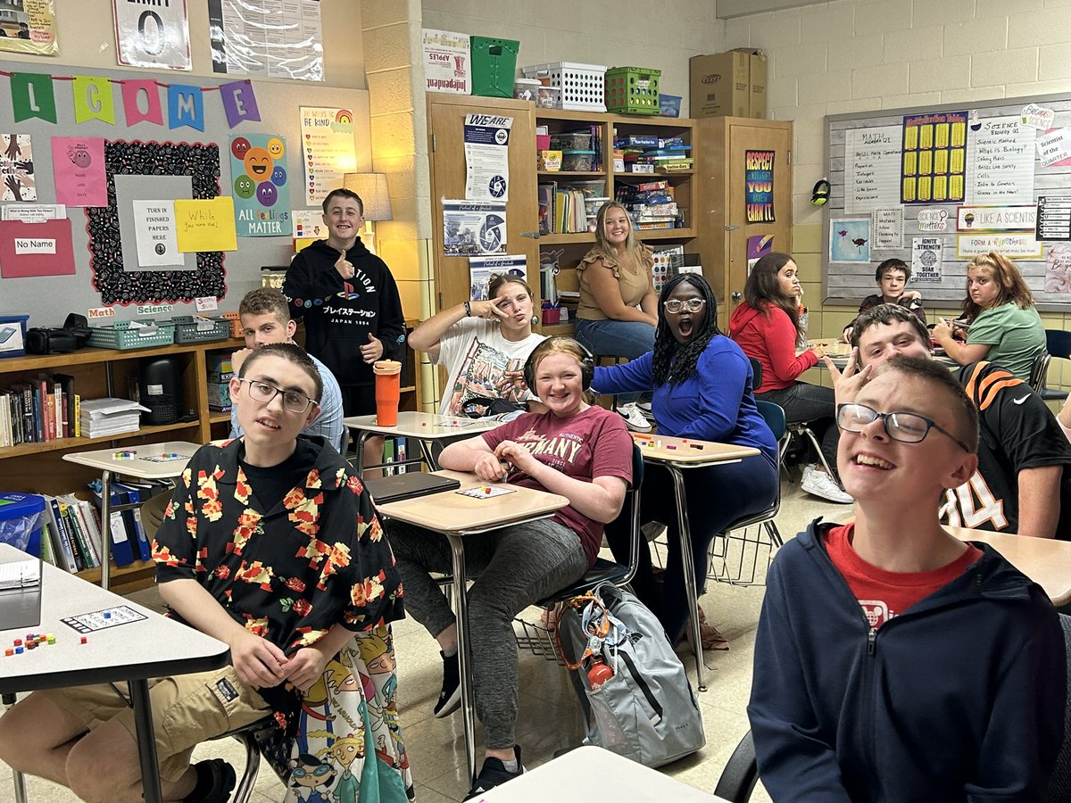 Mrs. Schibler tweet media