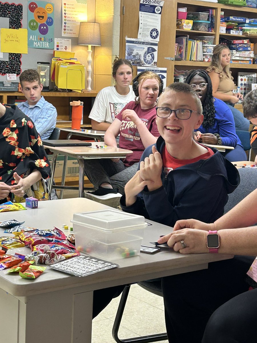 Mrs. Schibler tweet media