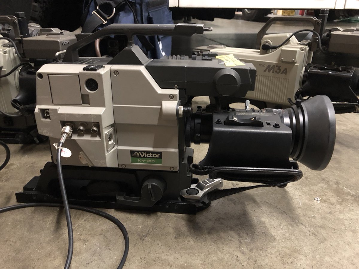 中継車販売の有限会社ビビッド tweet media