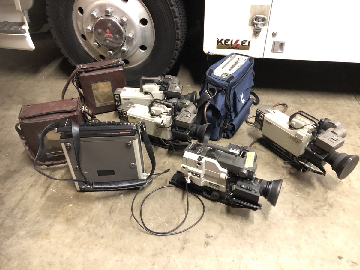 中継車販売の有限会社ビビッド tweet media