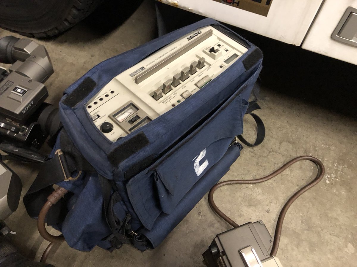 中継車販売の有限会社ビビッド tweet media