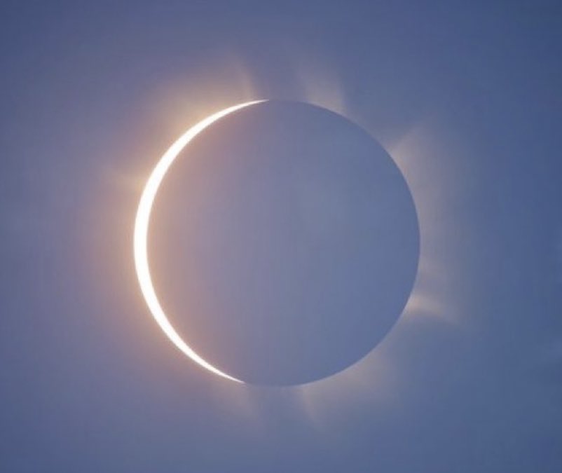 nashia_abrar's tweet image. BRAZIL: Solareclips

Attach here the view you had of #EclipseSolar from where you were.

#Eclipse2024 #Ec2024