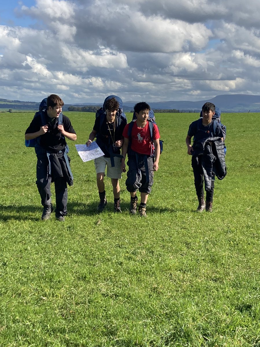 Groups all doing well. Lots of smiles at the checkpoints.