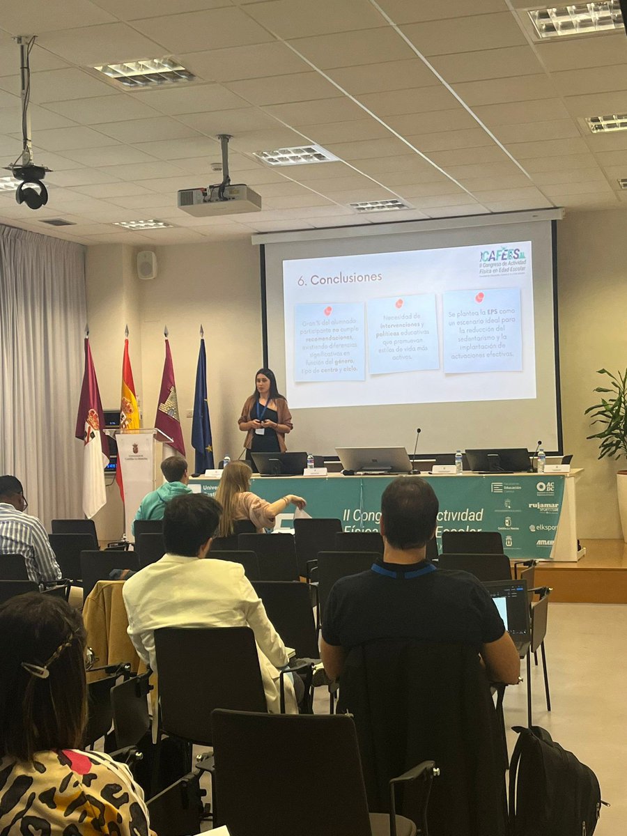 Hoy Alexandra Valencia, Jorge Lizandra, Mª Dolores Cortés y Lucia Sanchis han estado en el <a href="/CAFEES_congreso/">CAFEES</a> abordando el papel de las escuelas promotoras de actividad física y salud.
¡Gracias por la invitación!