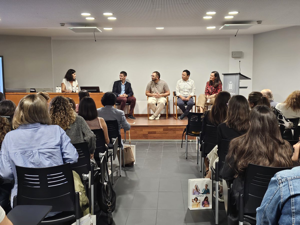 scienhub_org's tweet image. Durant la segona sessió, hem debatut sobre l'impacte del #VPH més enllà de la patologia cervical.

Les intervencions dels Drs. @BorisRevollo, Javier Corral, David Virós i Sonia Sánchez han estat claus per entendre els reptes actuals en el cribratge anal i el càncer de cap i coll.
