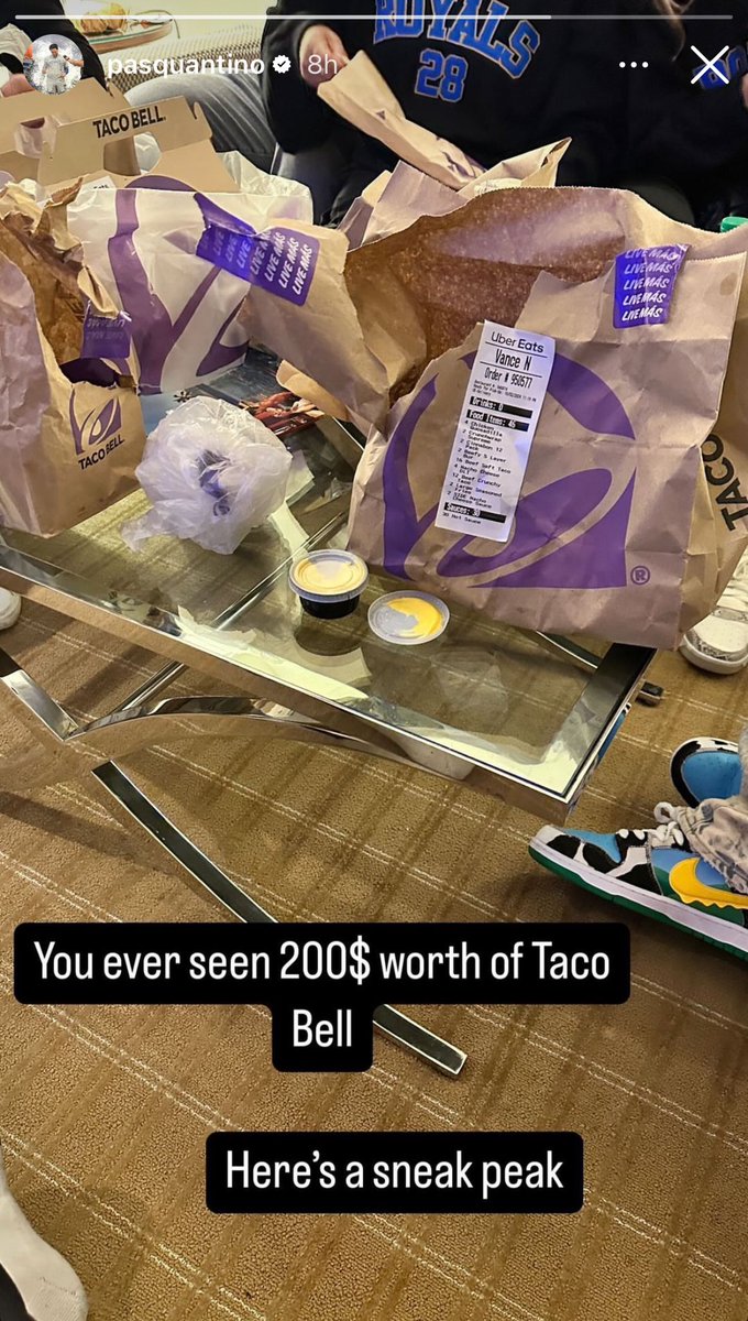 An entire cornucopia of #Royals players posting celebration videos going to the ALDS and this is the one post from Vinnie Pasquantino 

It’s perfect