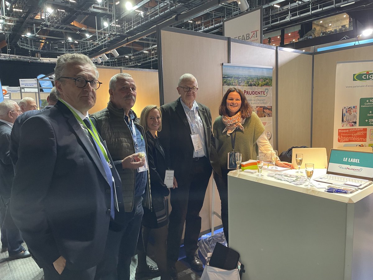 Vincent Lizet GNE (@vincent_lizet) on Twitter photo <a href="/GroupamaNordEst/">Groupama Nord-Est</a> partenaire du congrès de l’association des maires 62 <a href="/DemoorPhilippe/">Philippe Demoor</a> <a href="/GroupamaFd62/">GroupamaFédé62</a> #collectivitéslocales <a href="/GroupamaNordEst/">Groupama Nord-Est</a> partenaire du congrès de l’association des maires 62 <a href="/DemoorPhilippe/">Philippe Demoor</a> <a href="/GroupamaFd62/">GroupamaFédé62</a> #collectivitéslocales