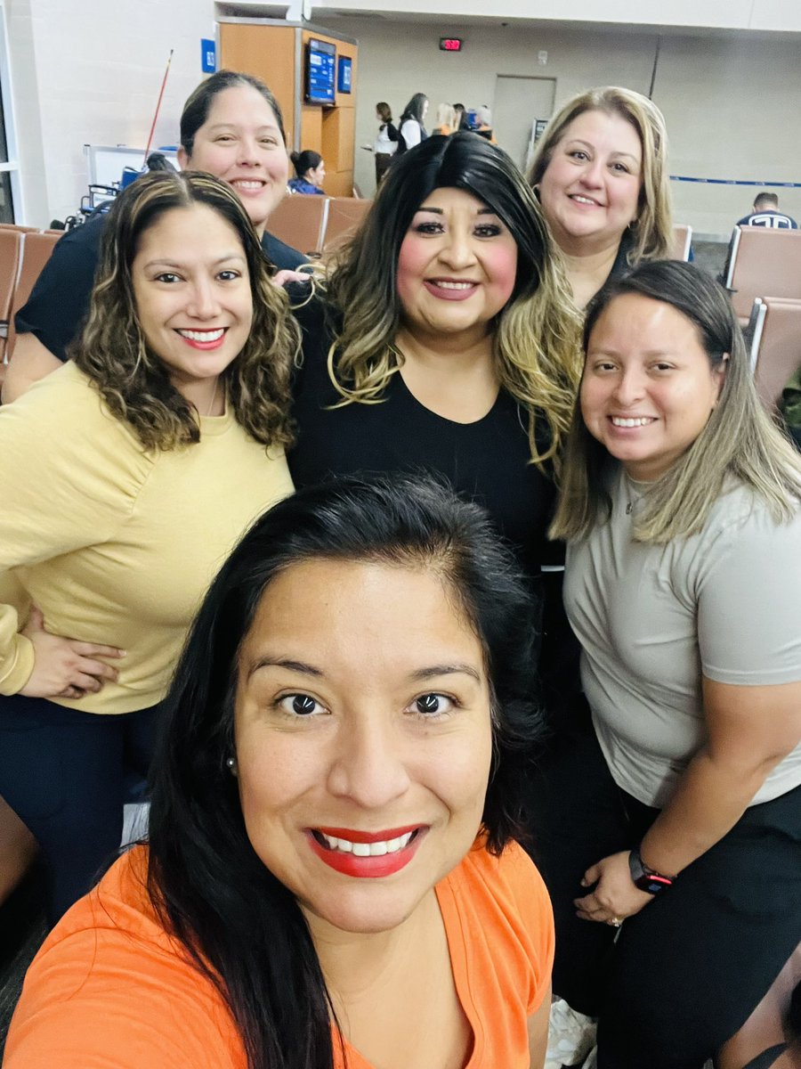 DocGlo16's tweet image. We are heading to NYC for our final Cahn experience! Thank you so much @CahnFellowship for all the amazing learning and growth opportunities! So excited to present our POP at the Annual Leadership Conference tomorrow! #SAISDFamilia #CahnDistinguishedPrincipals #Transformative21