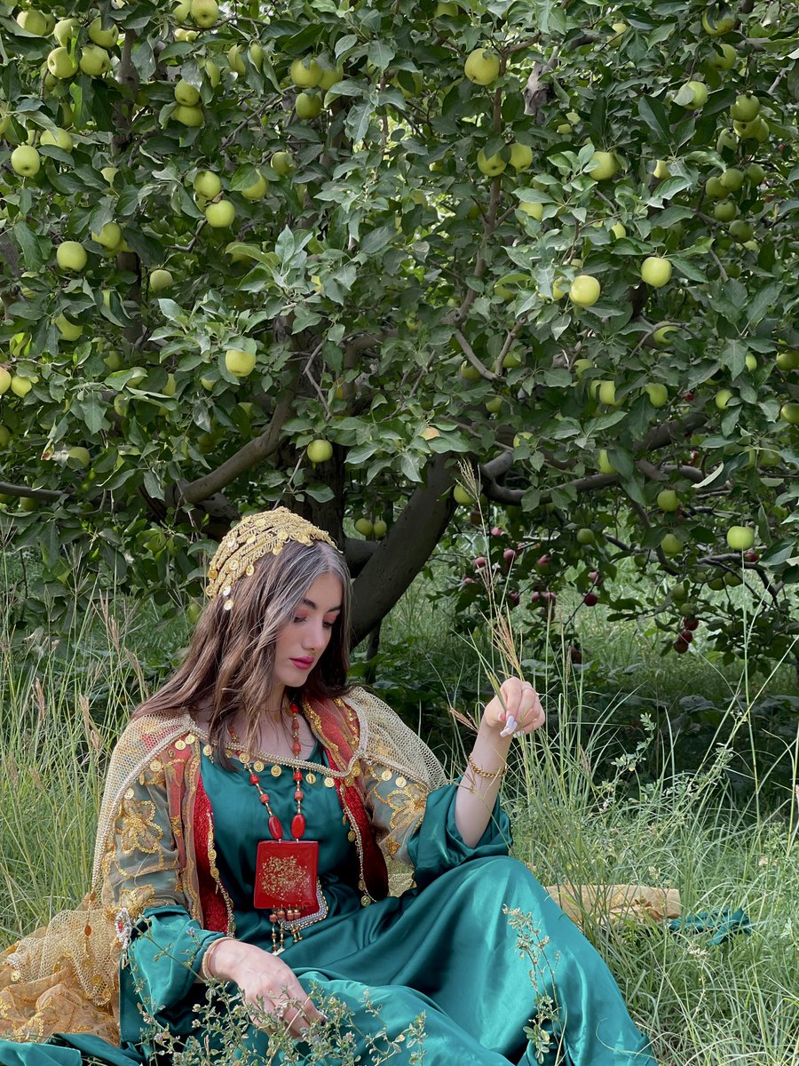 نەبات🍭 tweet media