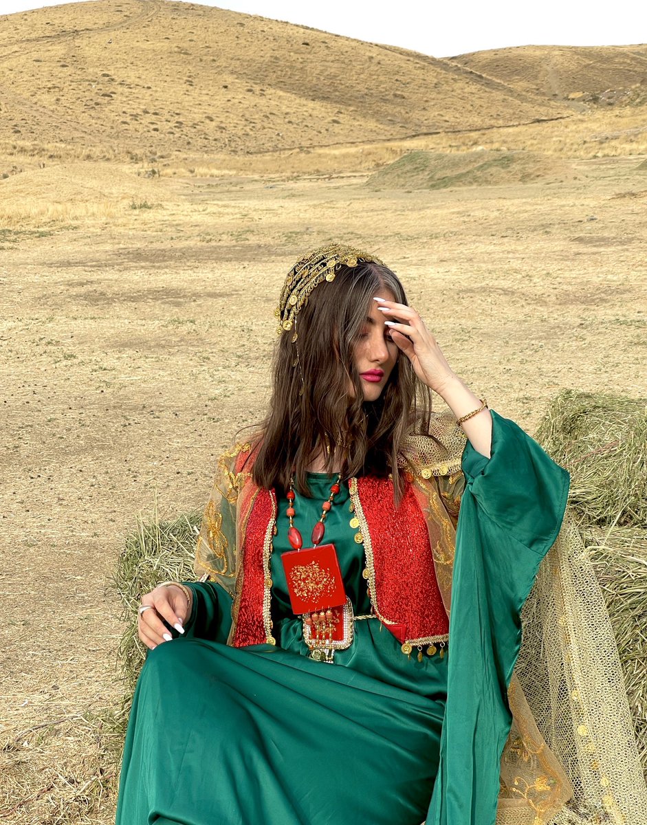 نەبات🍭 tweet media