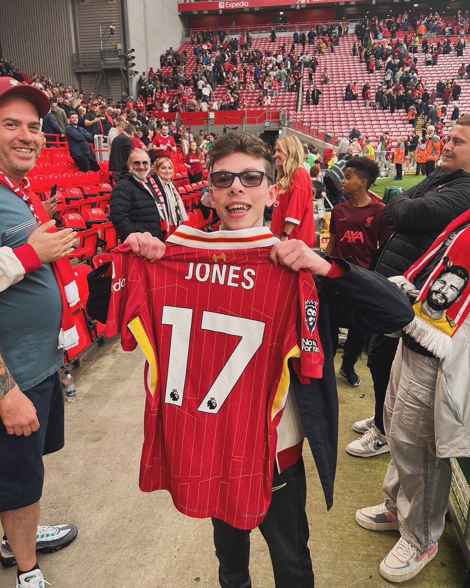 Liverpool FC tweet media