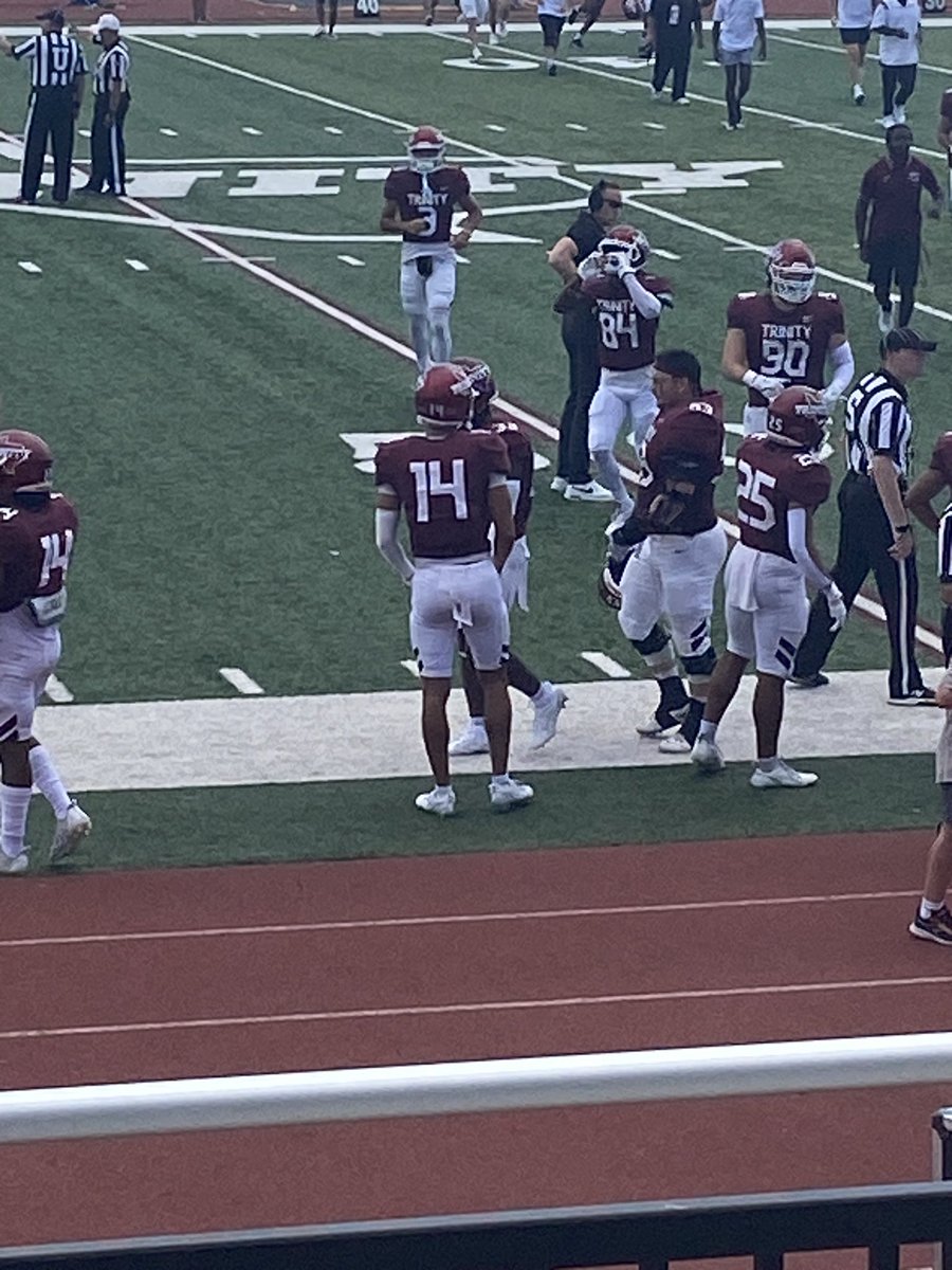 BiggDogg5639's tweet image. Saturday Football 🏈!!
Trinity University Vs. W&amp;amp; L Univ.,Va.
Let’s Go Tigers!!
#TrinityFootball #BeTheStandard  #MyNephew