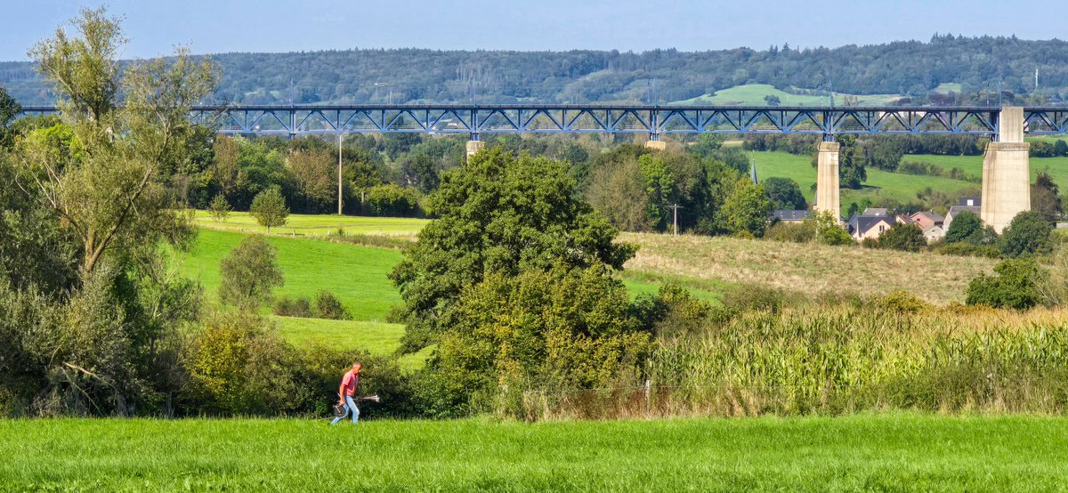 marcelbar8's tweet photo. Schitterende, gevarieerde wandeling gemaakt in Duits-/Franstalig België van 21 km met als start-/eindpunt #Astenet. Veel dagpauwogen. Het was behoorlijk warm, maar ik had gelukkig genoeg water bij me.
Nu aan het ijs in de Wingbergerhoeve bij Epen 🍧🤪.
F2 Viaduct van #Moresnet https://t.co/EnqjV2JcdT