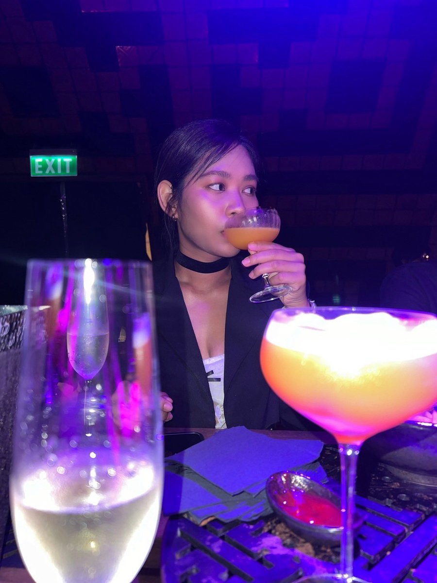 YnsJomjam's tweet photo. Would you like something to drink? https://t.co/oKdlH7KDTa