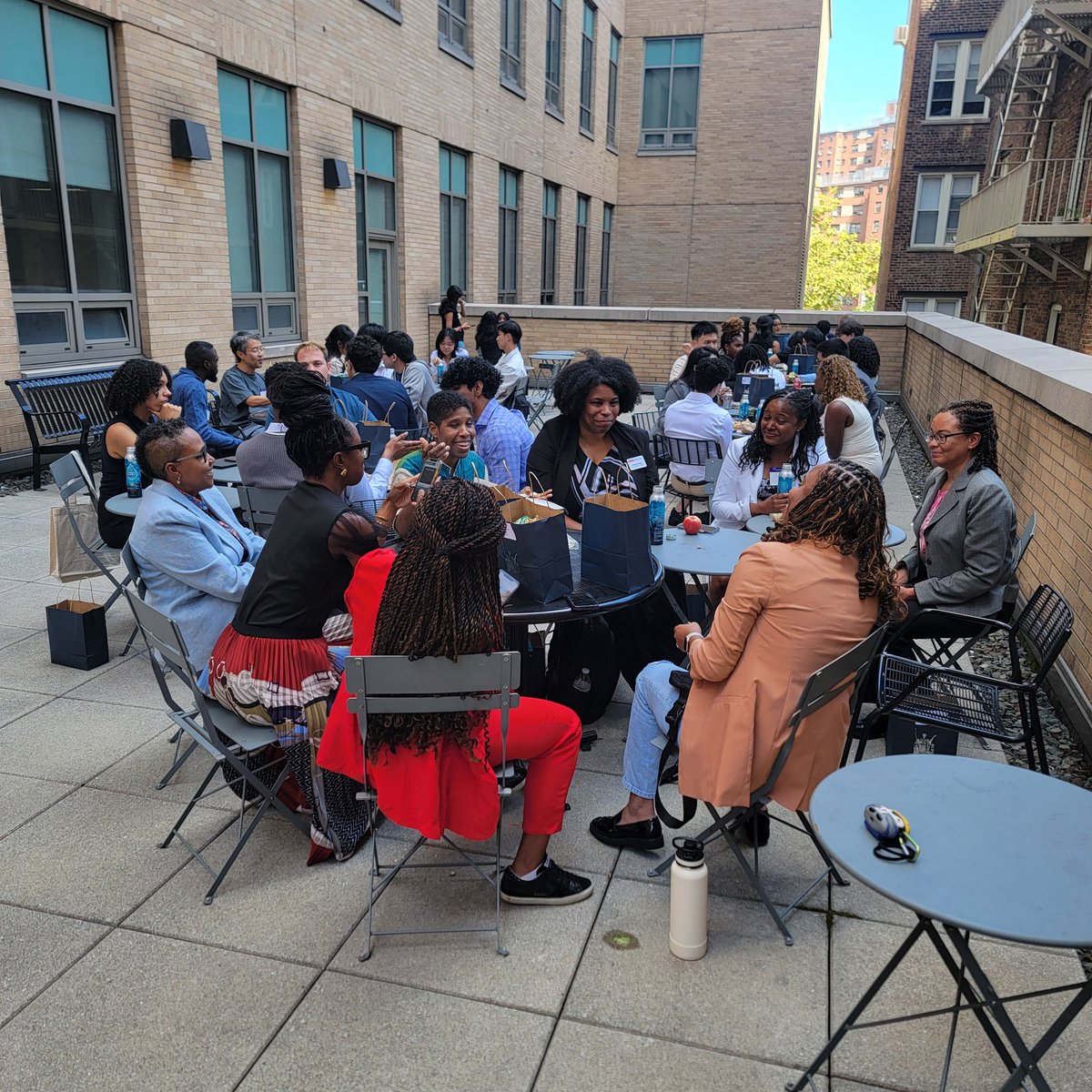 The weather in NYC is perfect for an outdoor lunch at #StatFest2024!