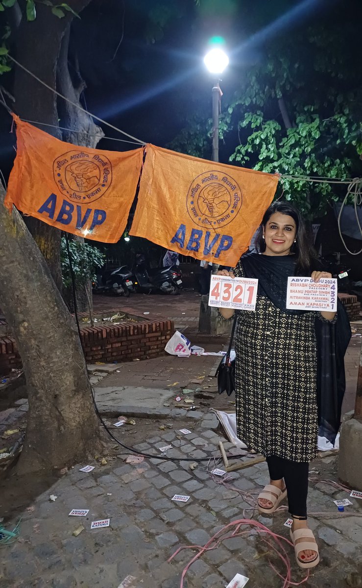 adv__deepali's tweet photo. At North Campus for DUSU elections.. #SupportABVP.. https://t.co/F0FN6nSzHm