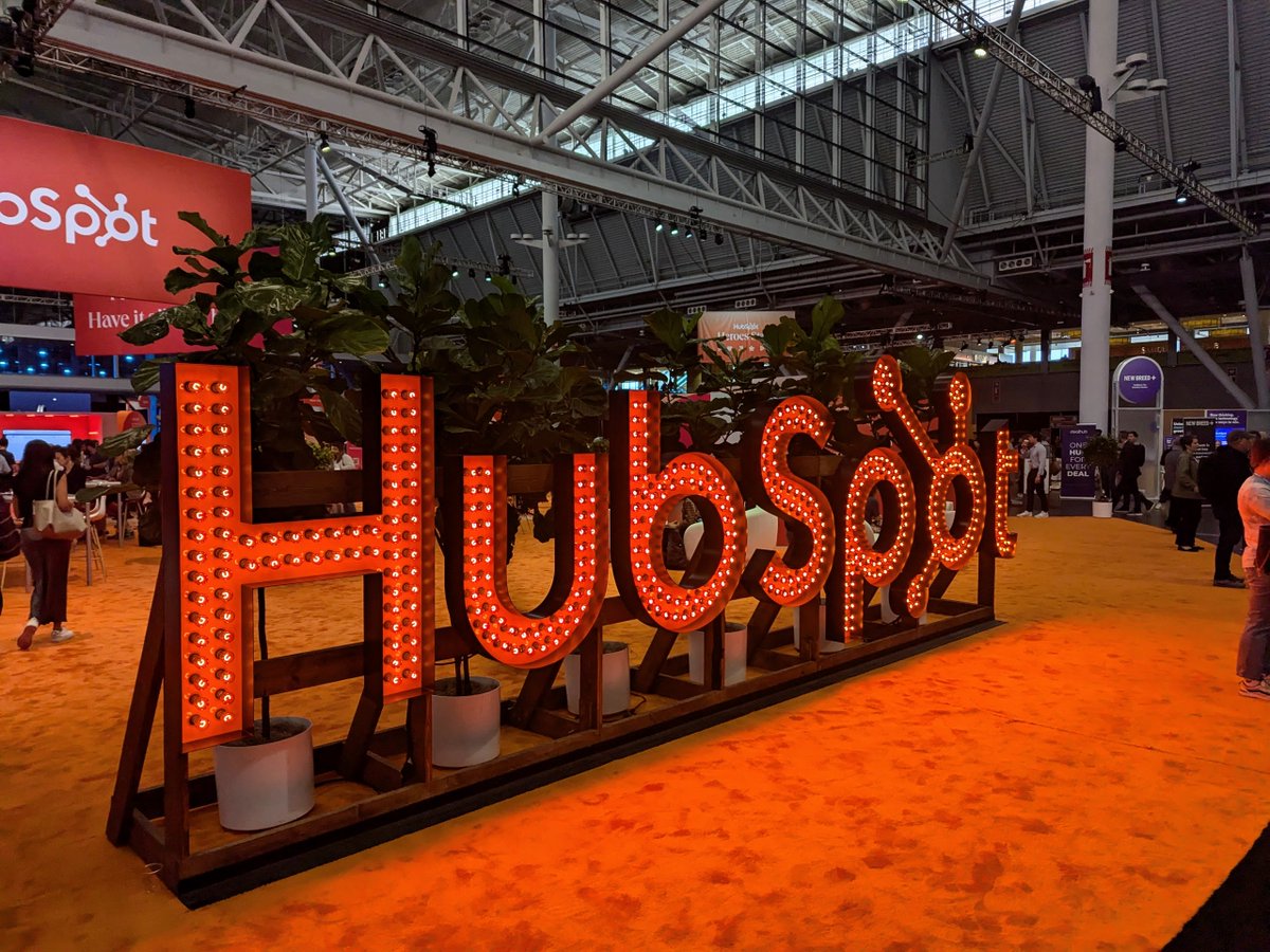 DigitalOneAI's tweet image. HubSpot just got smarter with AI

AI is transforming the HubSpot experience. Discover how it's elevating the platform's user interface and boosting your marketing effectiveness.

👉 digitalone.ai/blog/its-a-bre…

#AI #HubSpot #MarketingAutomation