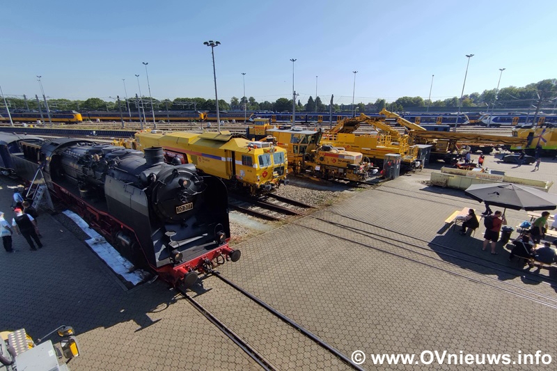 OVnieuwsINFO's tweet photo. We hebben 2 leuke #Raildagen gehad. Vrijdag zijn we op bezoek geweest bij @eurailscout . Ook stonden er nog diverse werkvoertuigen van @ASSETRail en @VolkerWessels.  Vandaag zijn we naar de open dag van @StruktonRail en @Arriva_NL geweest. Uitgebreide repo's volgen spoedig! https://t.co/tMXVG1X3PT