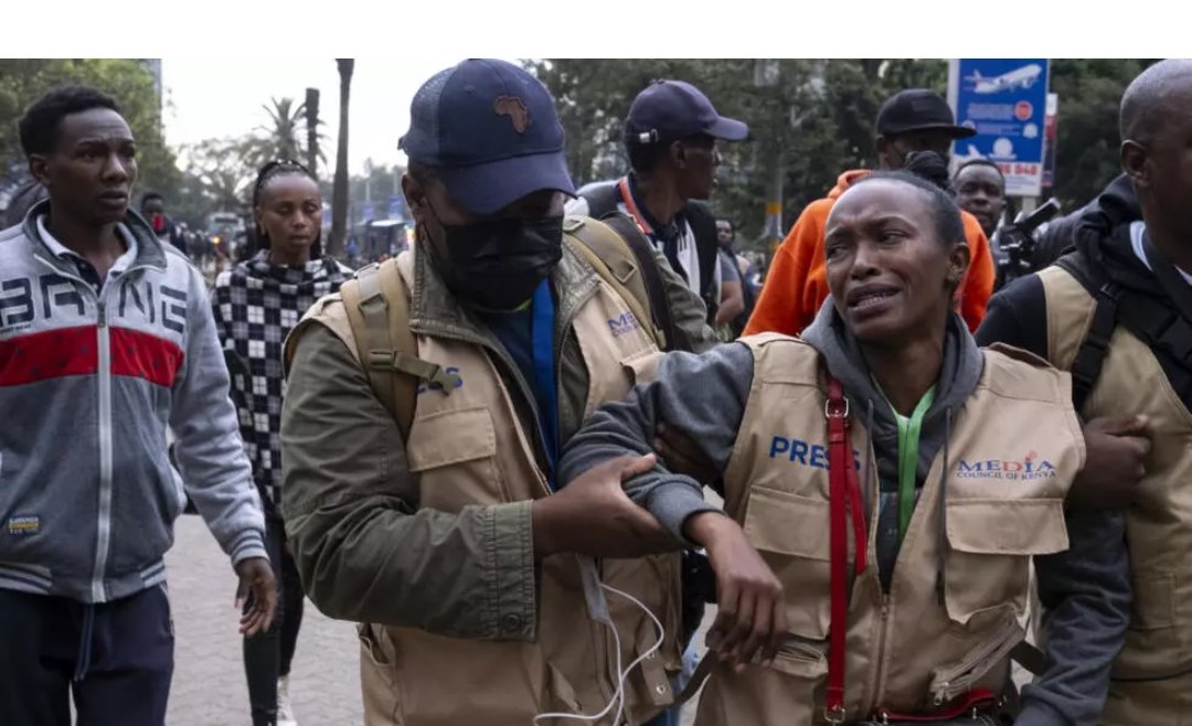 Didn't know <a href="/UN/">United Nations</a> allows killing of peaceful protestors, attack on Journalists for covering peaceful protests. What other explanation would there be for inviting President William Ruto after all these? ||Gladys Wanga Ombachi Uhuru New York Riggy G || #BanRutoAtUNGA79