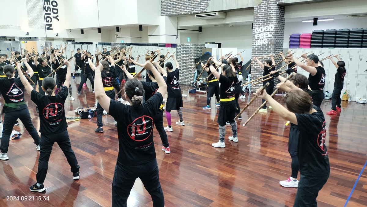 TUMAクラススタート‼️
ジークンドー、KALI、ムエタイ、ボクシング、シラットが学べるマーシャルアーツ武道クラス。目指せ黒帯‼️