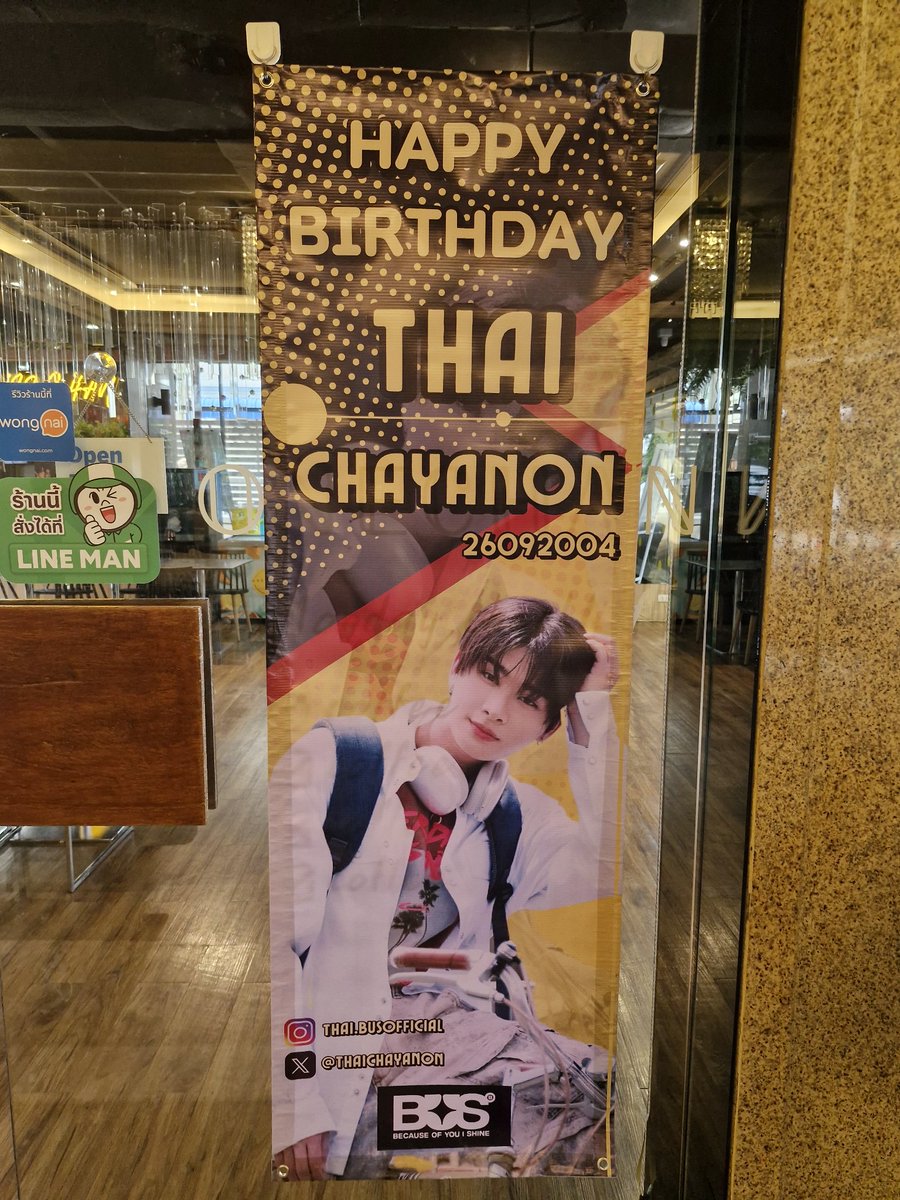 miinnmin_z's tweet photo. ร้านตกแต่งน่ารักมาก เราไปถึงคนแรกได้เลยมั้ง ลาเต้เย็น+มูสช็อคโกแลตก็อร่อยมาก ขอบคุณทางร้านที่จัด project วันเกิดน้องไทยด้วยนะคะ บีอัสเมนน้องไทยมากันได้เยอะๆเลยนะ มีงานถึงวันพรุ่งนี้ค่า ❤️
@OneChan_cafe  #Happy20thTHAIchayanonDay https://t.co/GtXPQ4c6yo