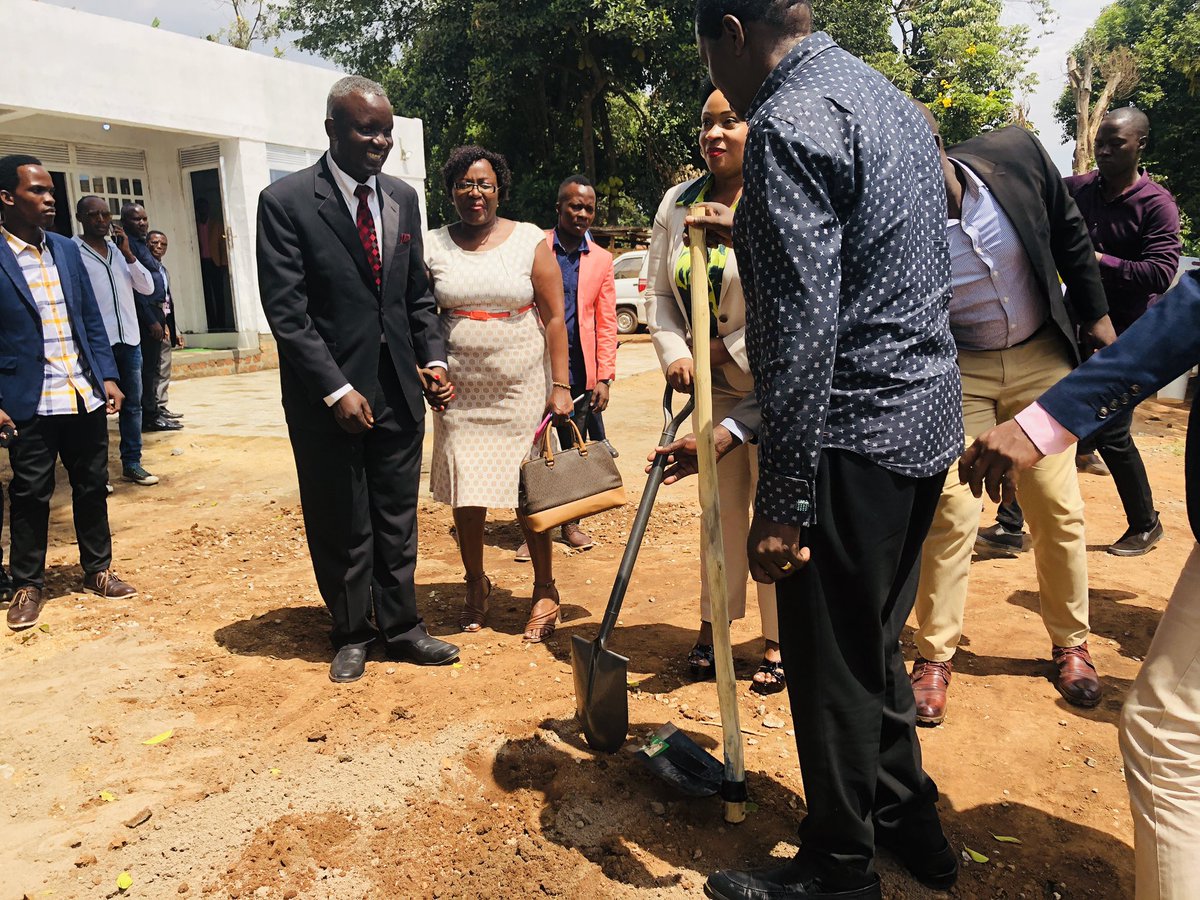 MissionsDirecta's tweet photo. Pastor .@RobertKayanja and Pastor .@Jessicakayanja have arrived in Kawempe for the powerful Believers Fire 🔥 Conference and Miracle Crusade at Kazo Playground! 🙌🏽 Don’t miss out on the miracles and blessings!

#KWPMiracleCrusade https://t.co/gljajvzZDa