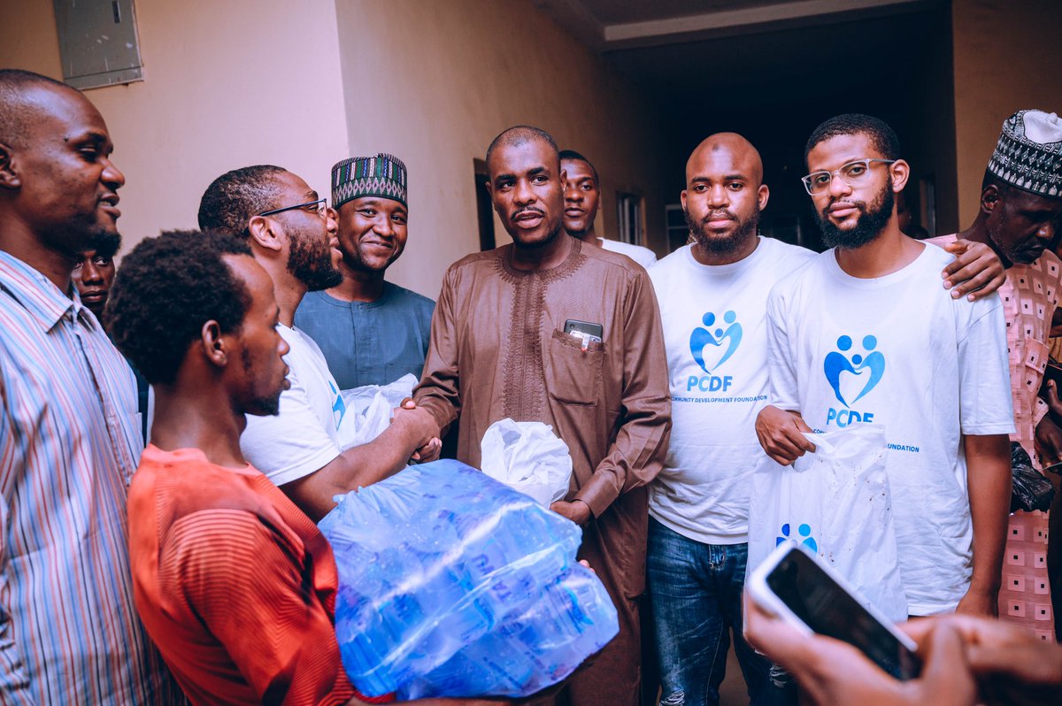 passifoundation's tweet photo. We visited the royal palace and provided support to those they were sheltering. 
We expressed our gratitude to the palace for opening a wing of their home to care for their community during such a difficult time. #pcdfng https://t.co/4ILoChFCPl