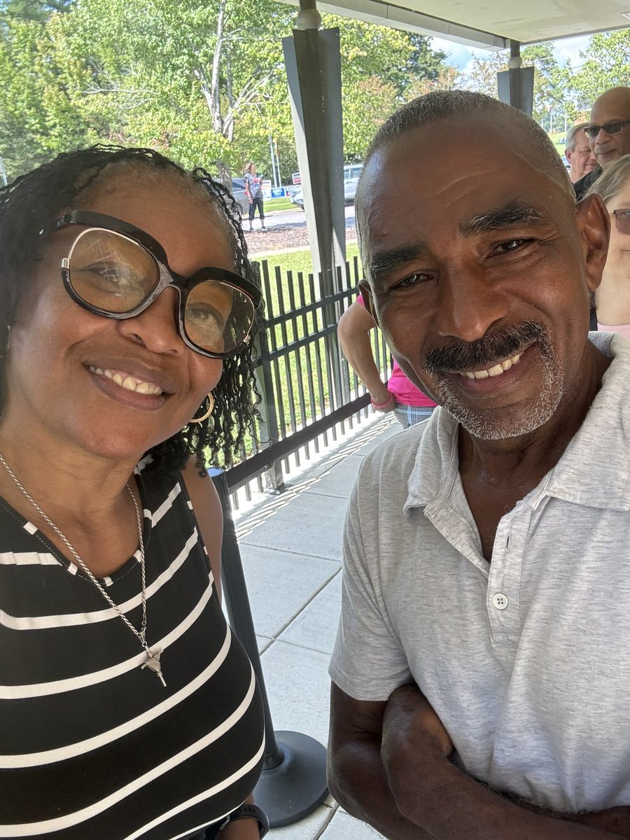 D_Evonne_Wms's tweet photo. #wevoted for #HarrisWalz #HarrisWalz2024 https://t.co/LnB9Kp6yGC
