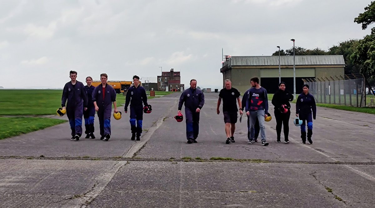 TheRoyalCCF's tweet photo. @ArmyParachute @ArmyCadetsUK @CCFcadets @UlyssesTrust @TheRoyalSchool Practice makes perfect for our #CCF Cadets @ArmyParachute. Fantastic instructors allowing our Cadets to #Learn #Develop and #Suceed. On to exiting the aircraft and landing now! @ArmyCadetsUK @CCFcadets @TheRoyalSchool @UlyssesTrust https://t.co/N1UmTmBhcE