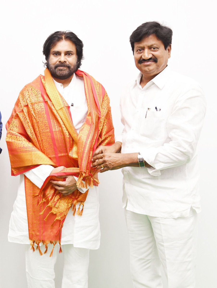JanaSenaParty's tweet photo. 26న జనసేనలో చేరనున్న వైసీపీ మాజీ మంత్రి, మాజీ ఎమ్మెల్యేలు, నాయకులు https://t.co/rNSMpfgcR2