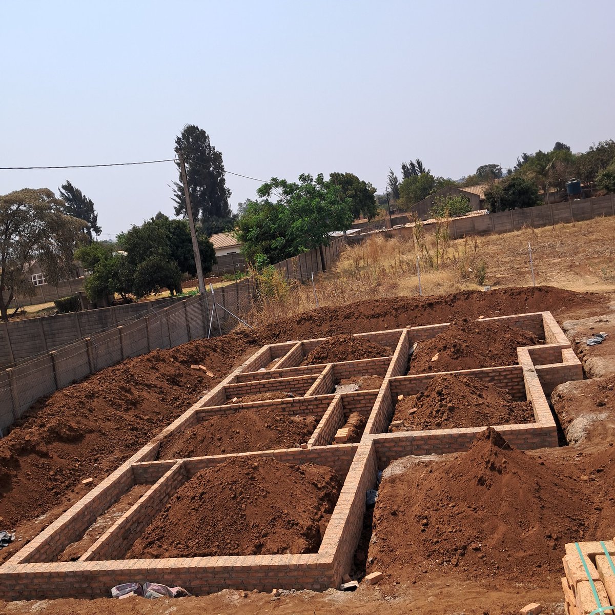 BrianZambara's tweet photo. BJZ Construction  P/L for all your construction  solutions . Call us on +263773 330 435 or email us at brianzambara@gmail.com https://t.co/uZelw9bkYE