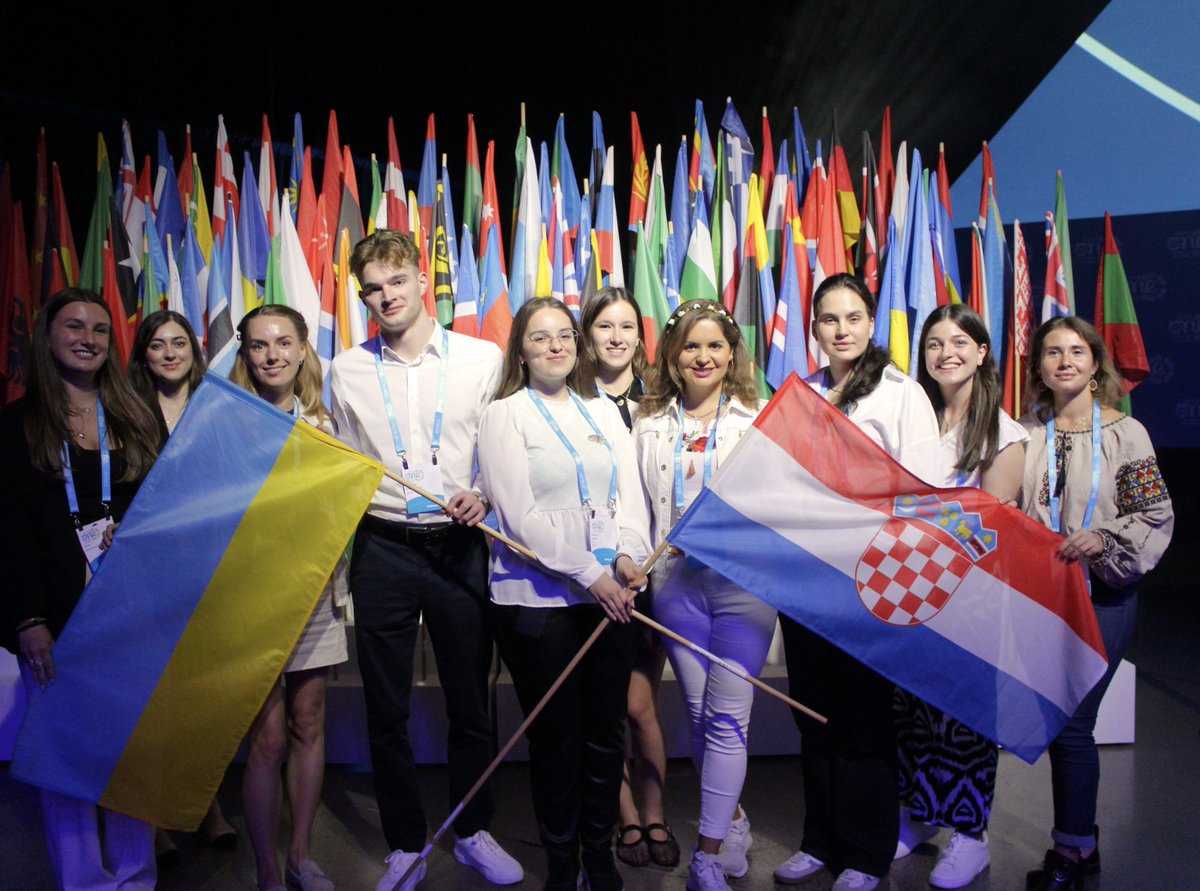 🇺🇦 Our 10 Leading Ukraine Scholars at #OYW24, supported by the Croatian Government 🇭🇷 

"The Croatian Government's assistance to Ukraine is unwavering and strong. By supporting young, talented people from Ukraine, we all invest in the country’s future. 

I am very pleased that we